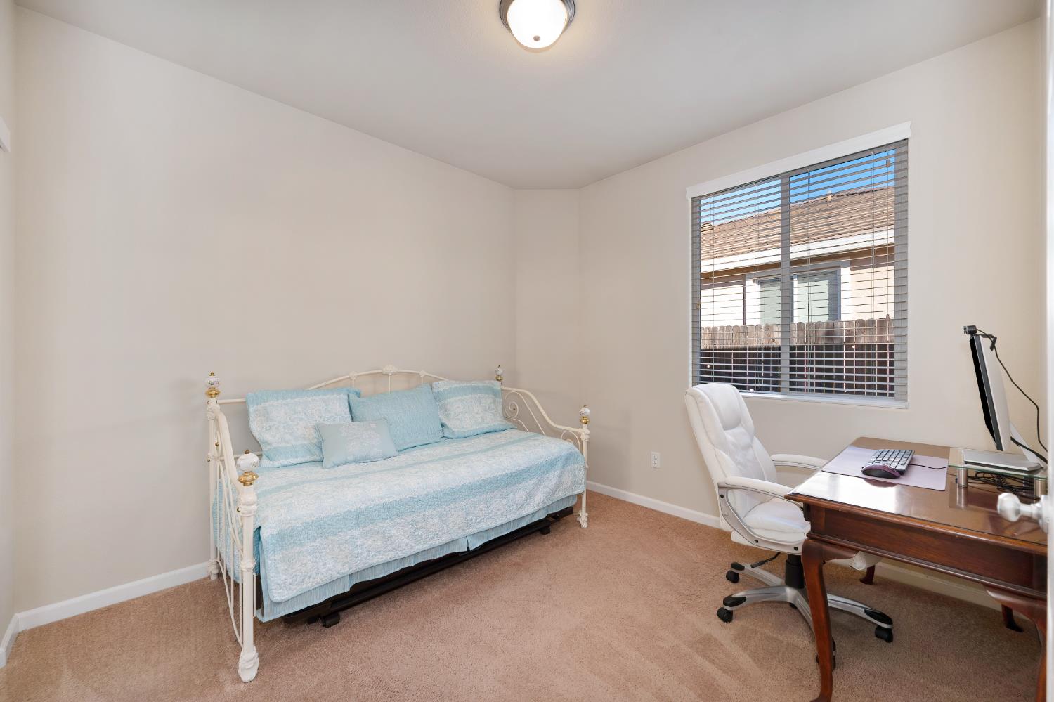 4038 Pinoche Peak Way