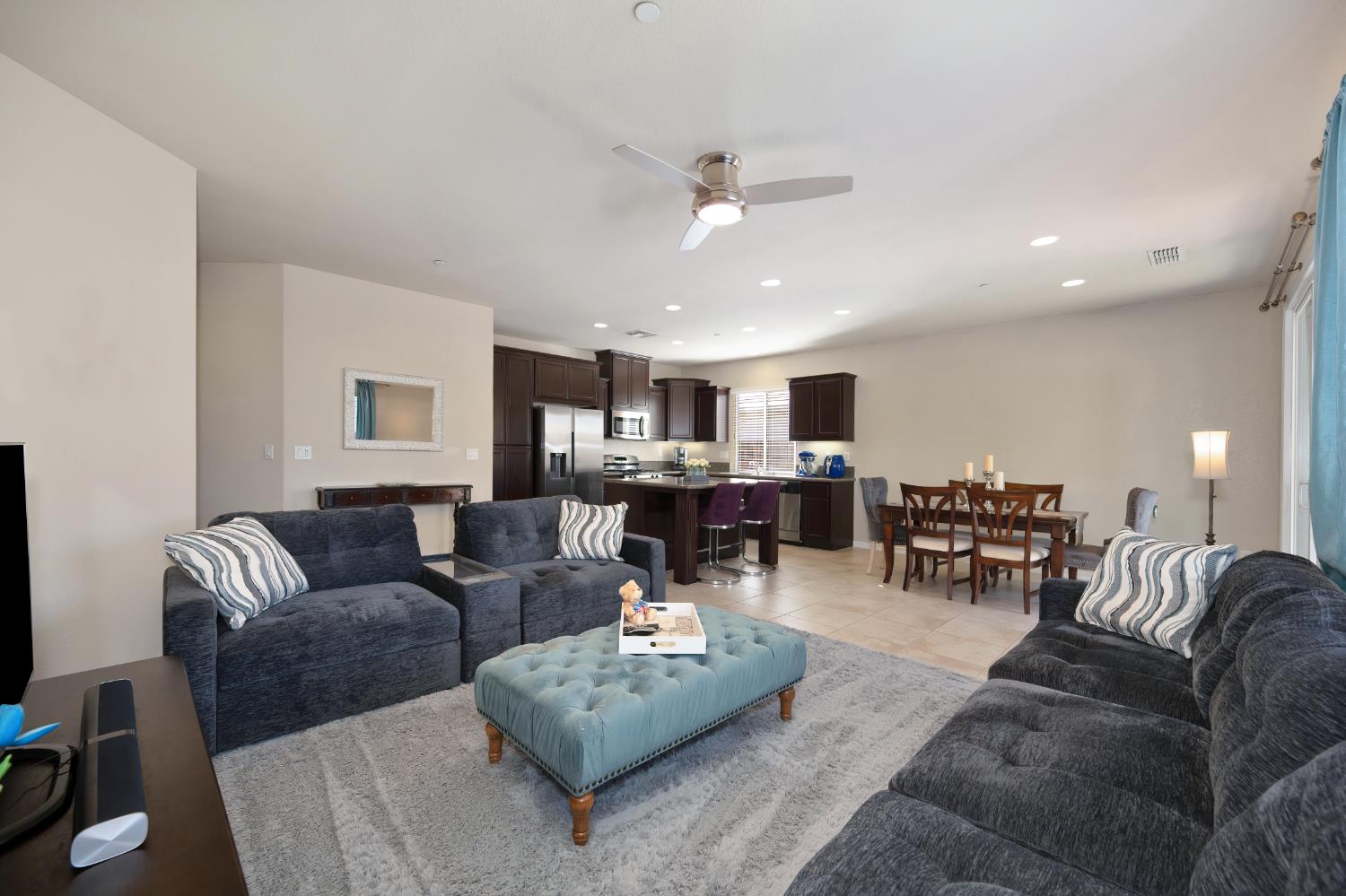 4038 Pinoche Peak Way