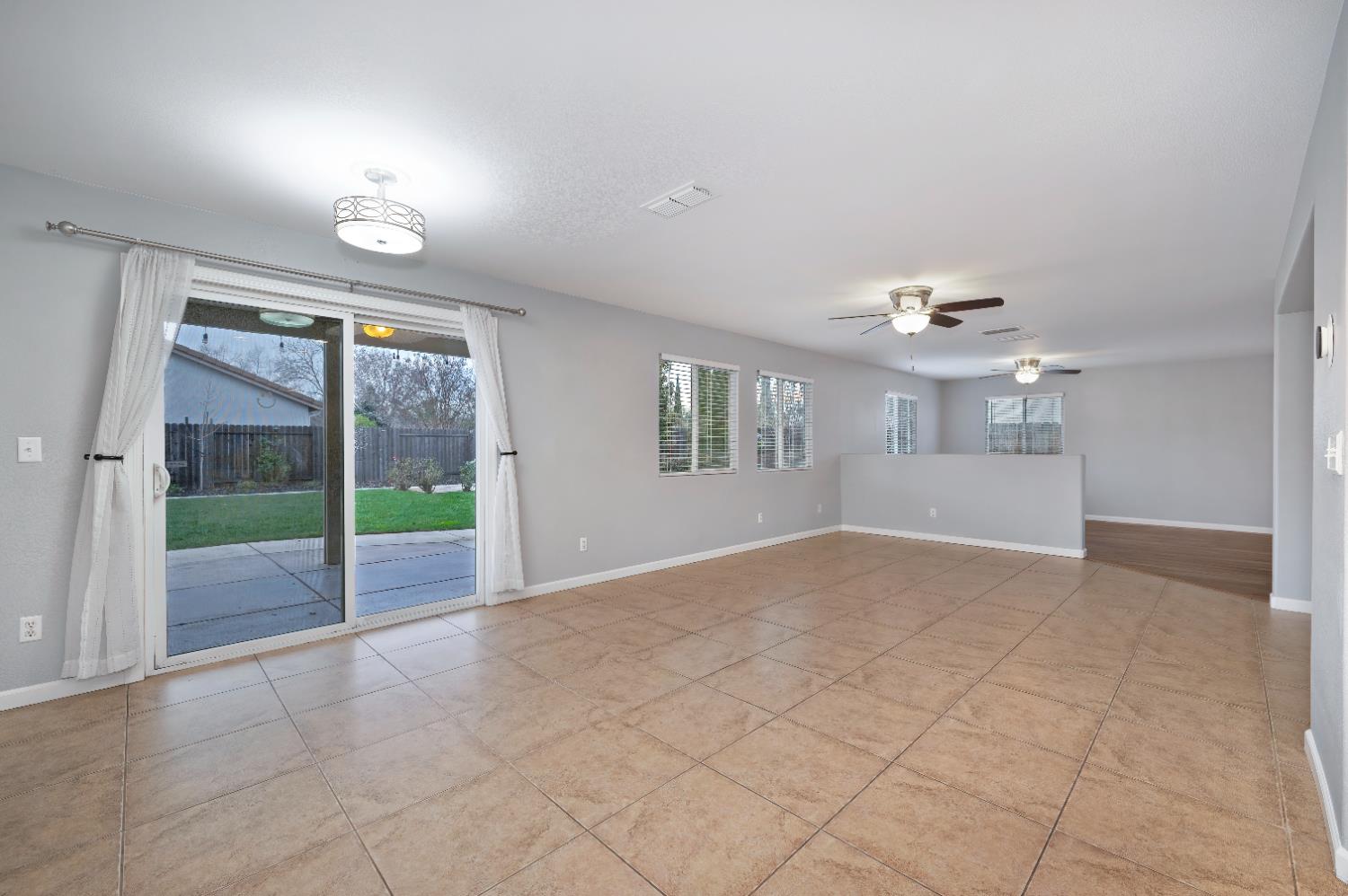 4376 Grafton Circle