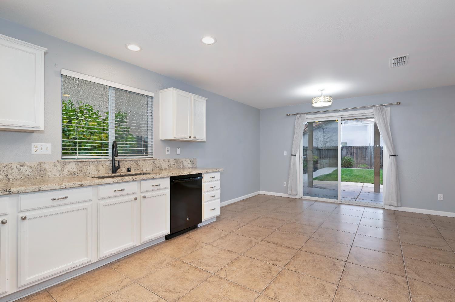 4376 Grafton Circle