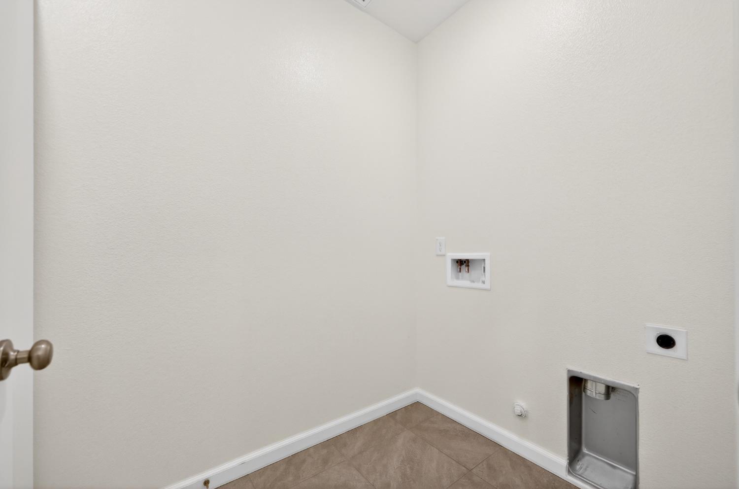 12713 Mission Peak Way