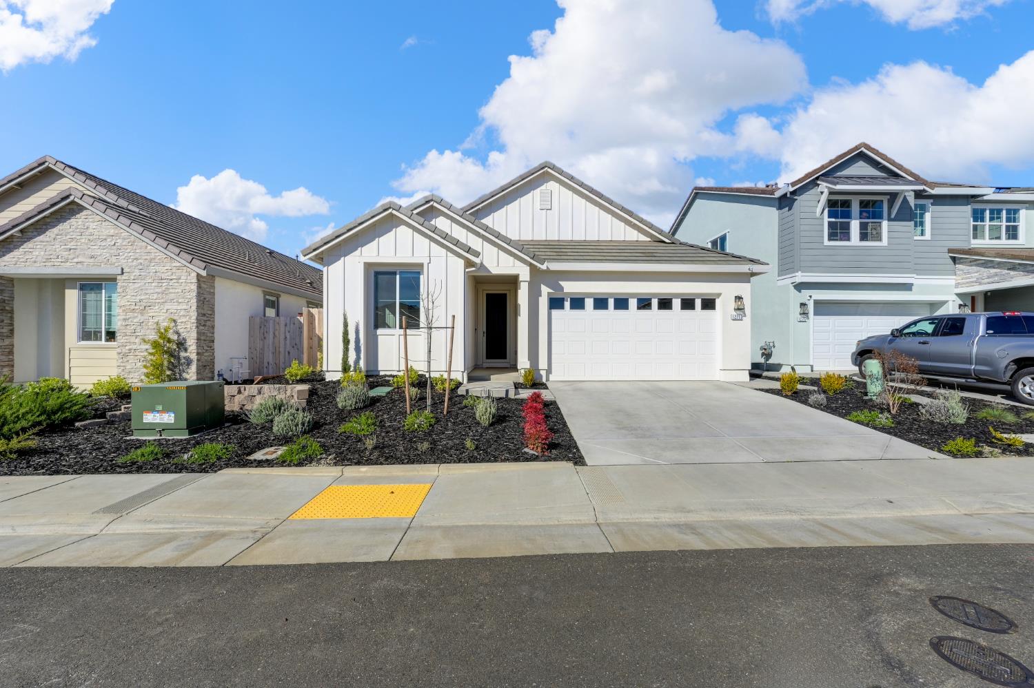 12713 Mission Peak Way