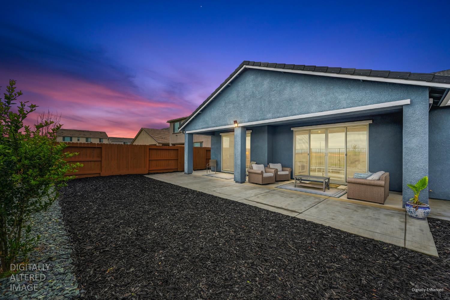 12913 Knightsbrook Avenue