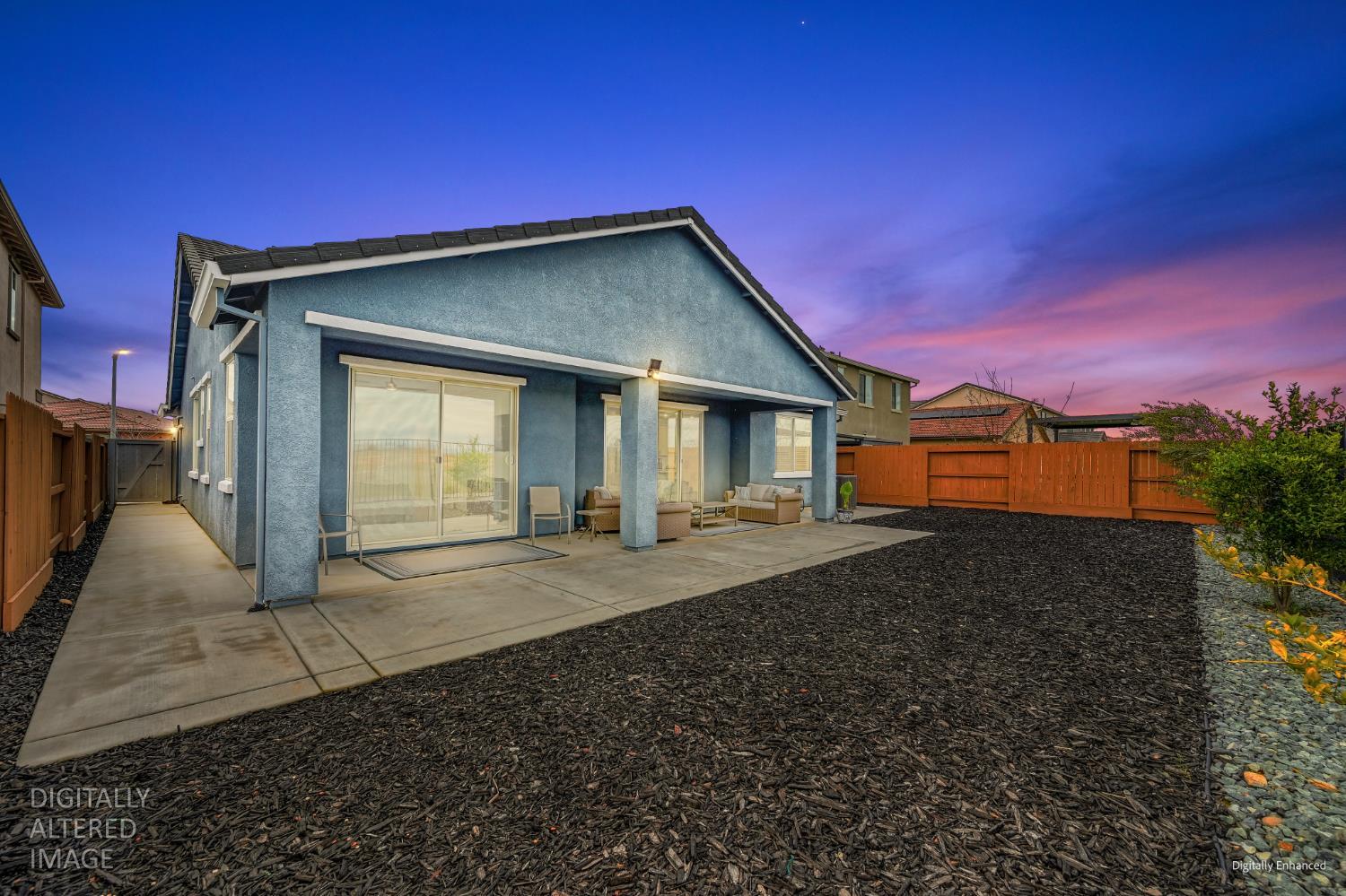 12913 Knightsbrook Avenue