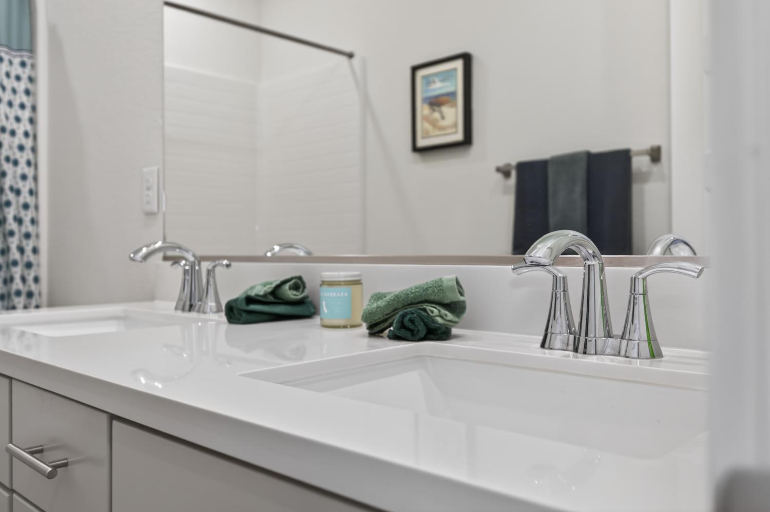 12913 Knightsbrook Avenue