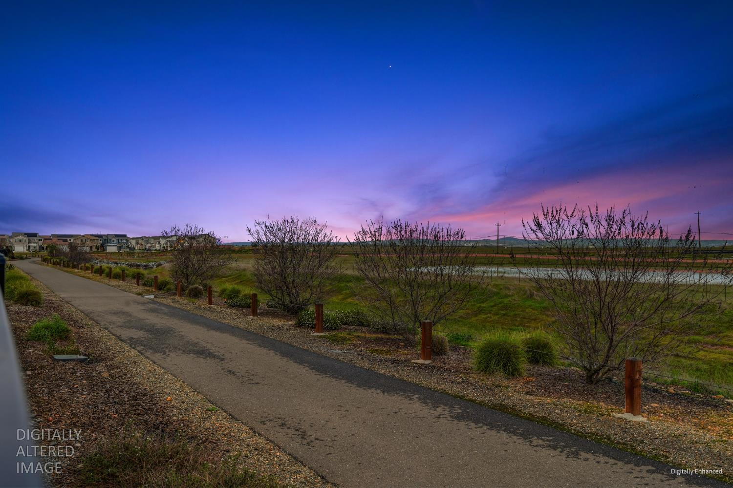 12913 Knightsbrook Avenue