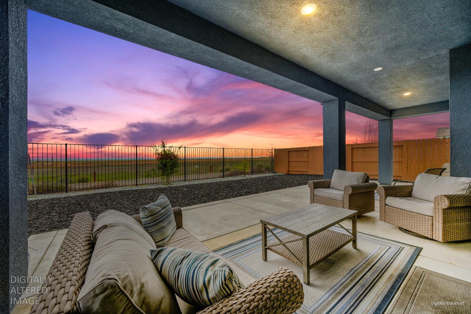 12913 Knightsbrook Avenue