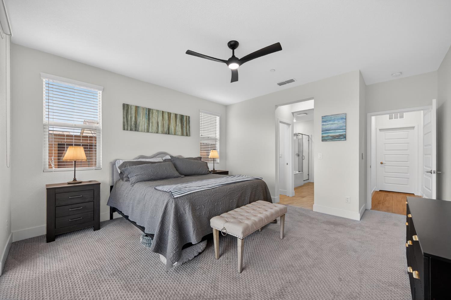 12913 Knightsbrook Avenue