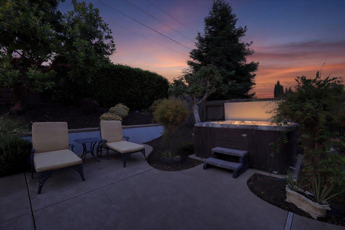 12445 Kibbie Lake Way