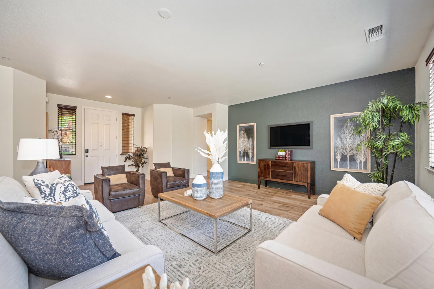 12425 Kibbie Lake Way