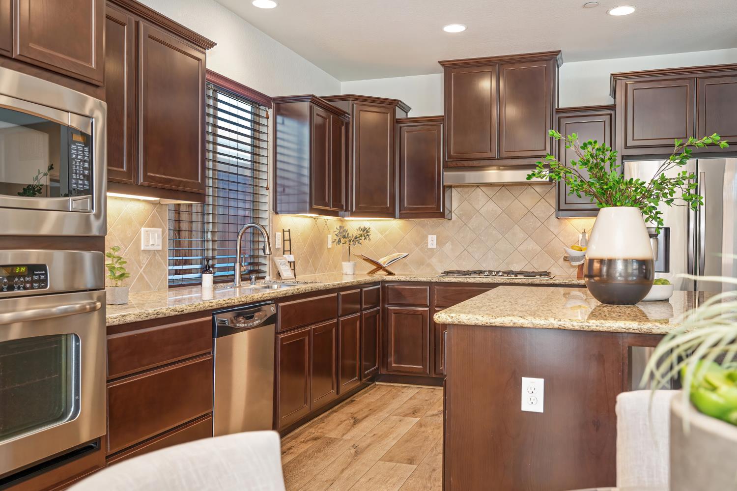 12425 Kibbie Lake Way