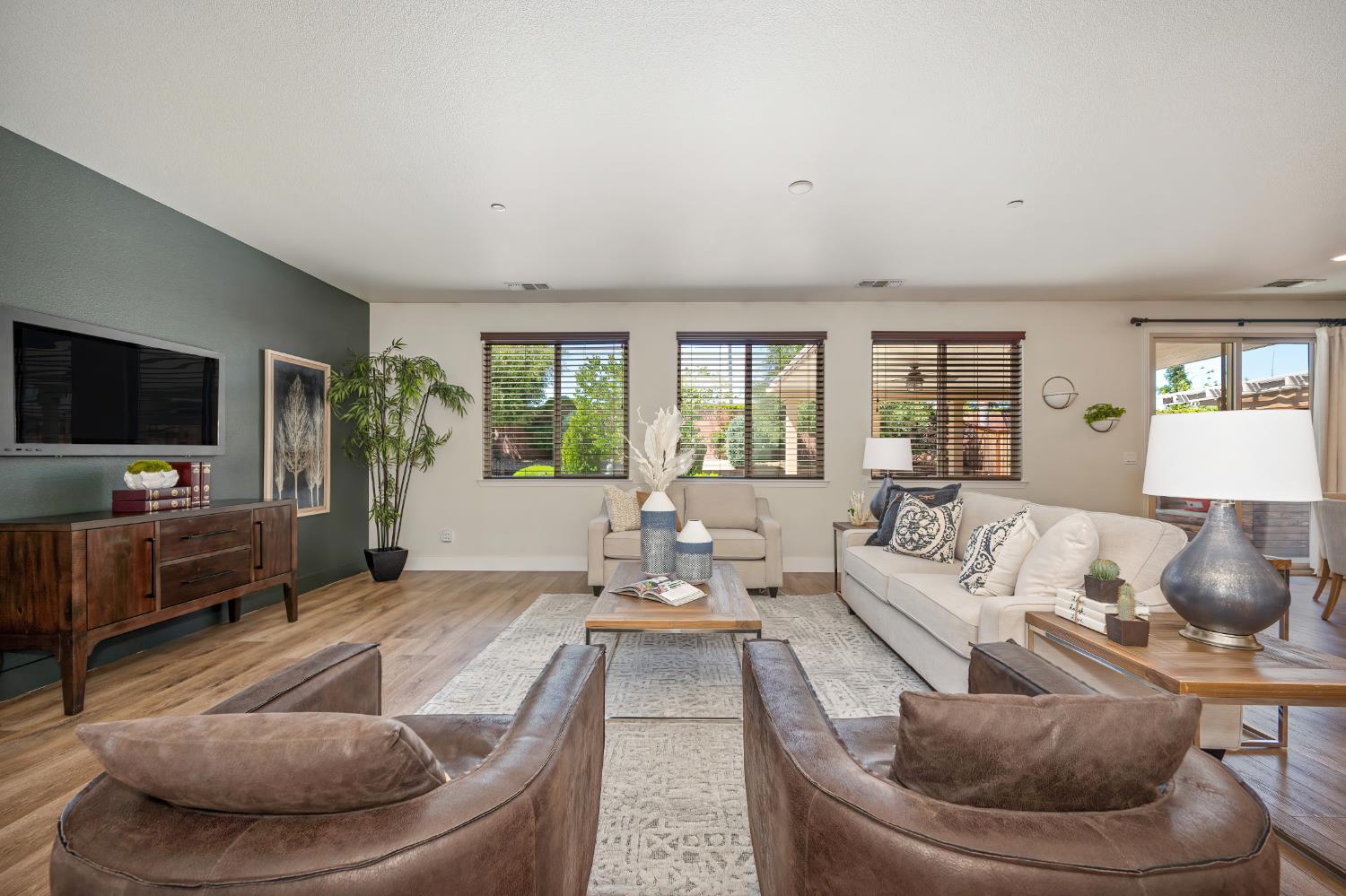 12425 Kibbie Lake Way