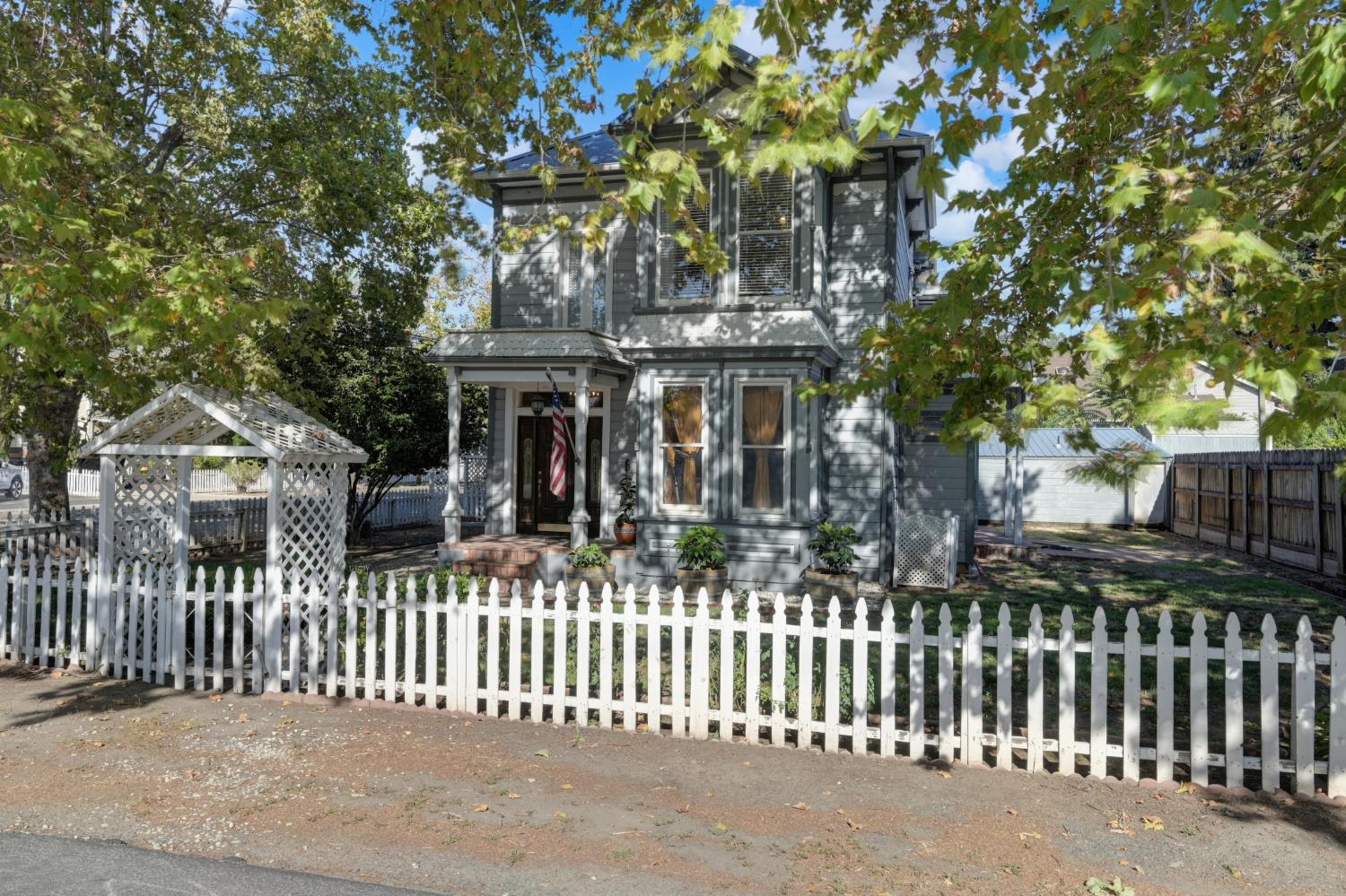 104 S Church Street
