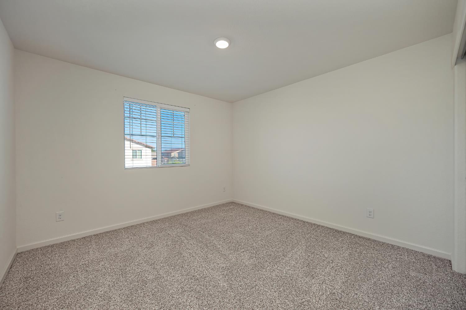 5833 Dulwich Way