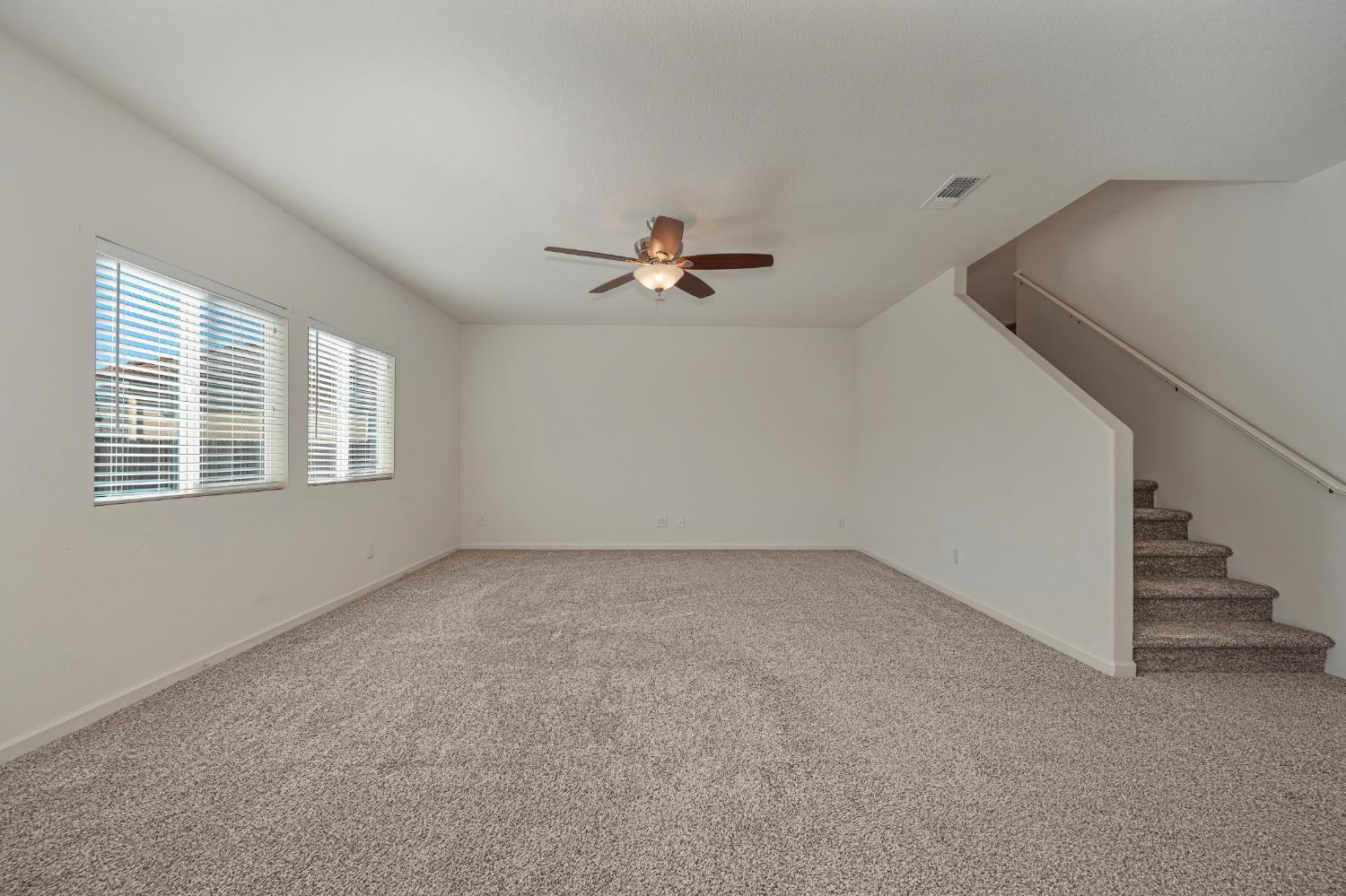 5833 Dulwich Way