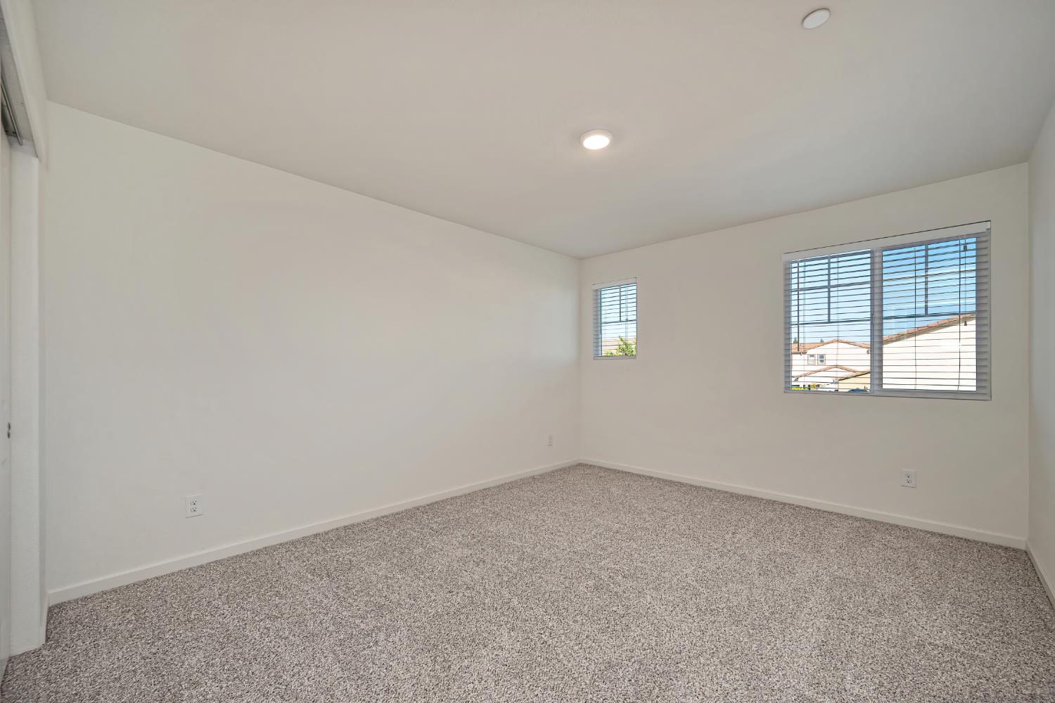 5833 Dulwich Way