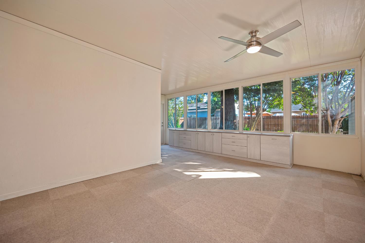 2604 Northview Drive