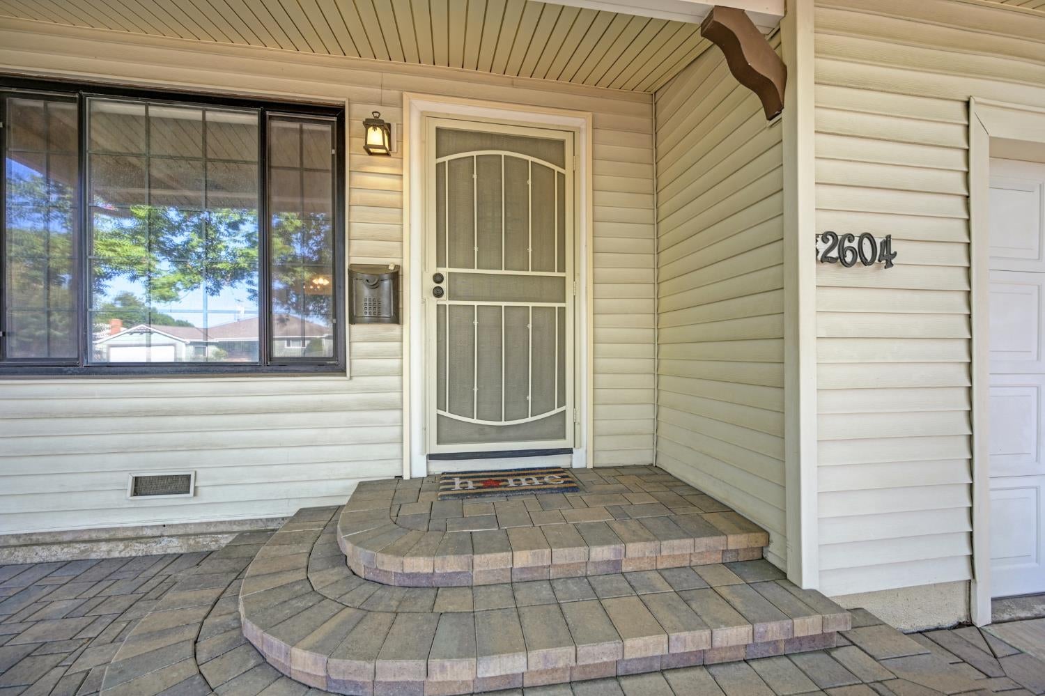 2604 Northview Drive