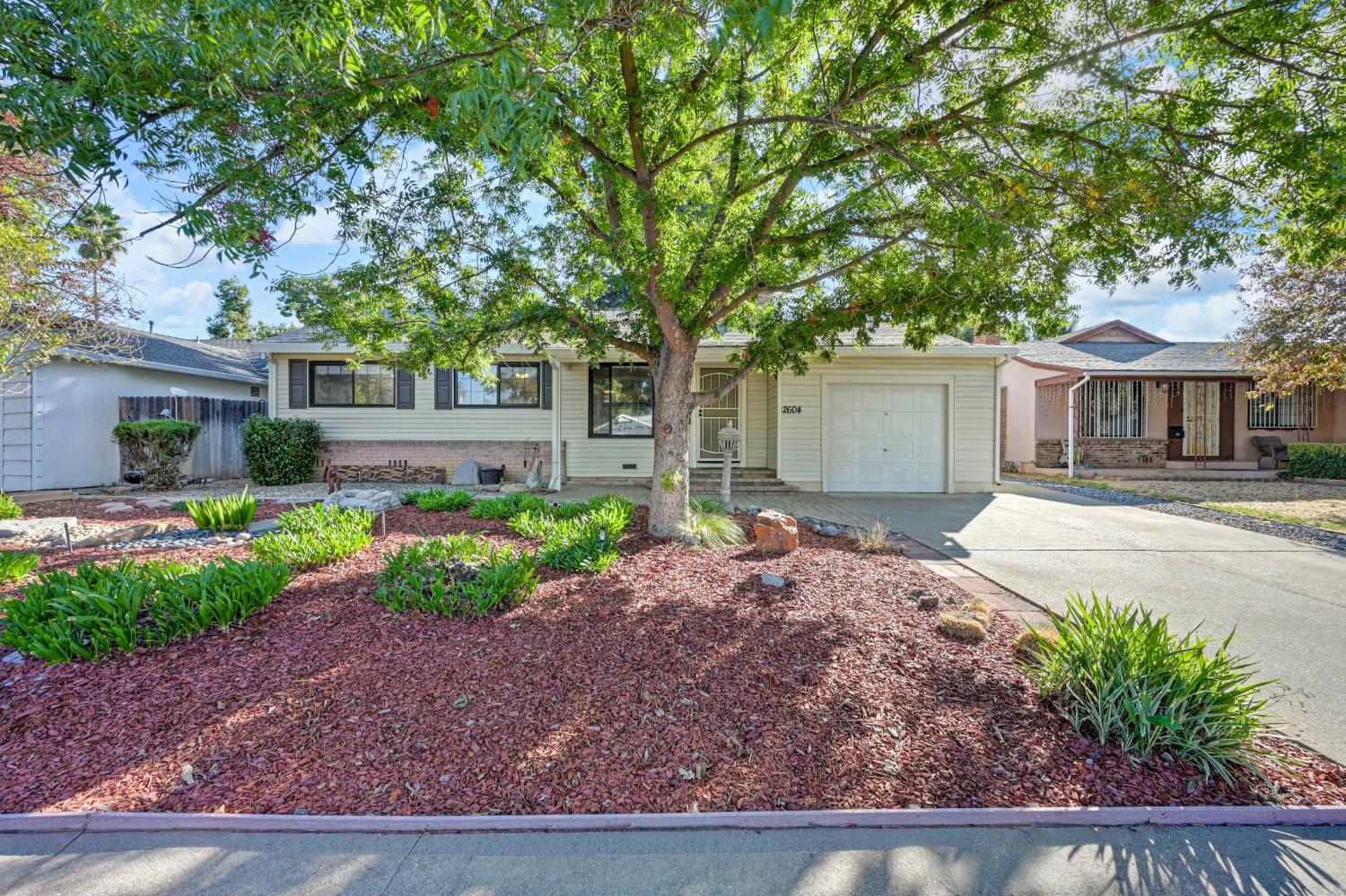 2604 Northview Drive