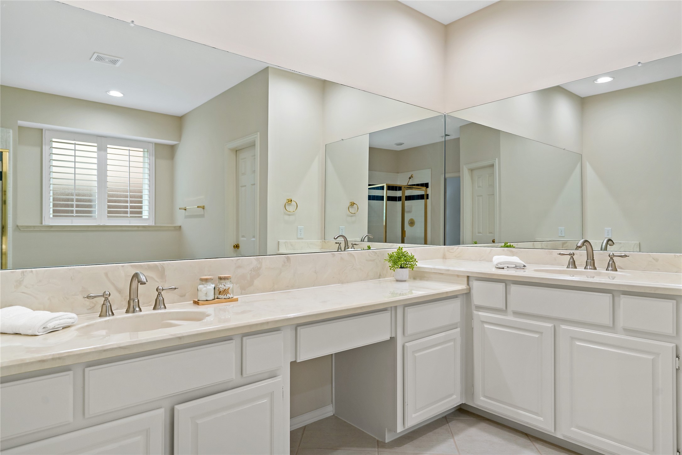 6421 Blacktree Drive