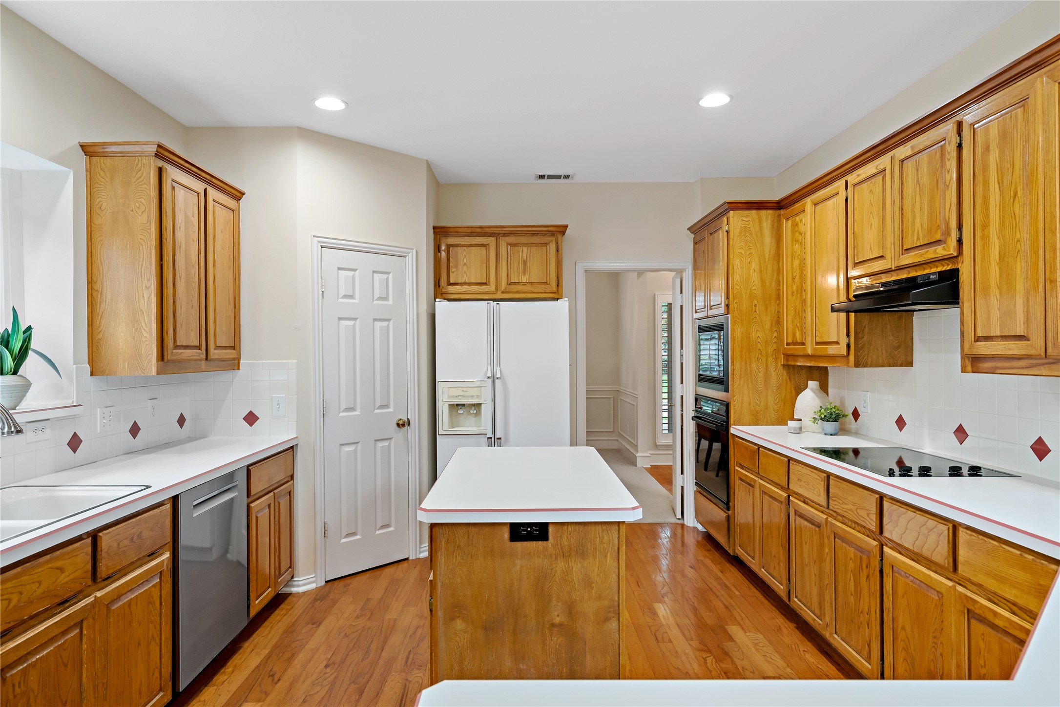 6421 Blacktree Drive