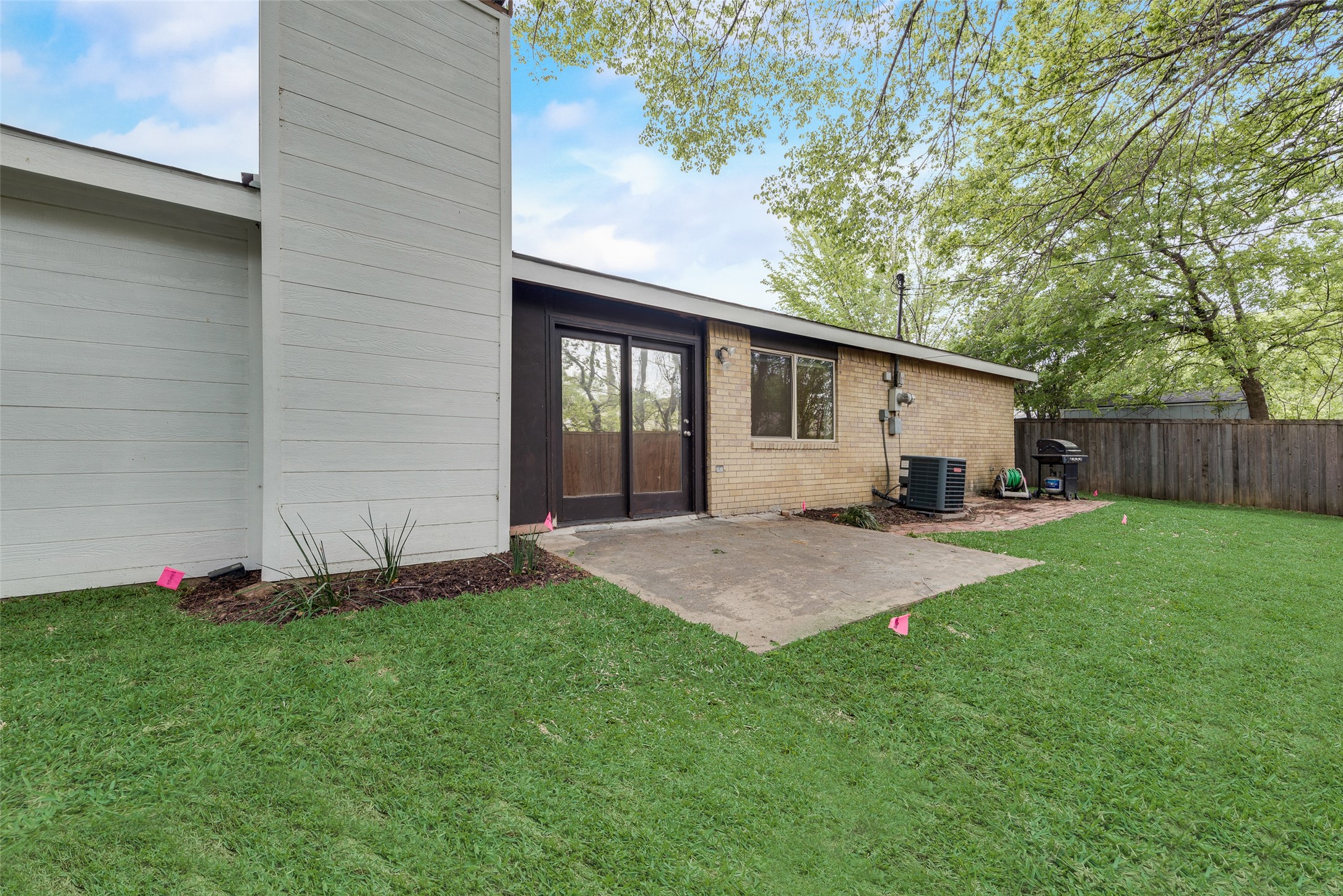 1910 Bedrock Lane