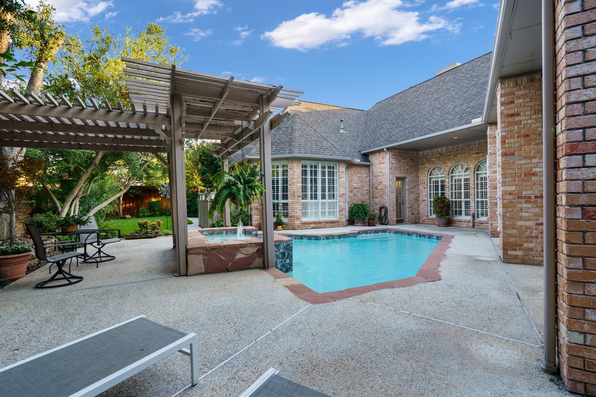 5100 Sunningdale Court