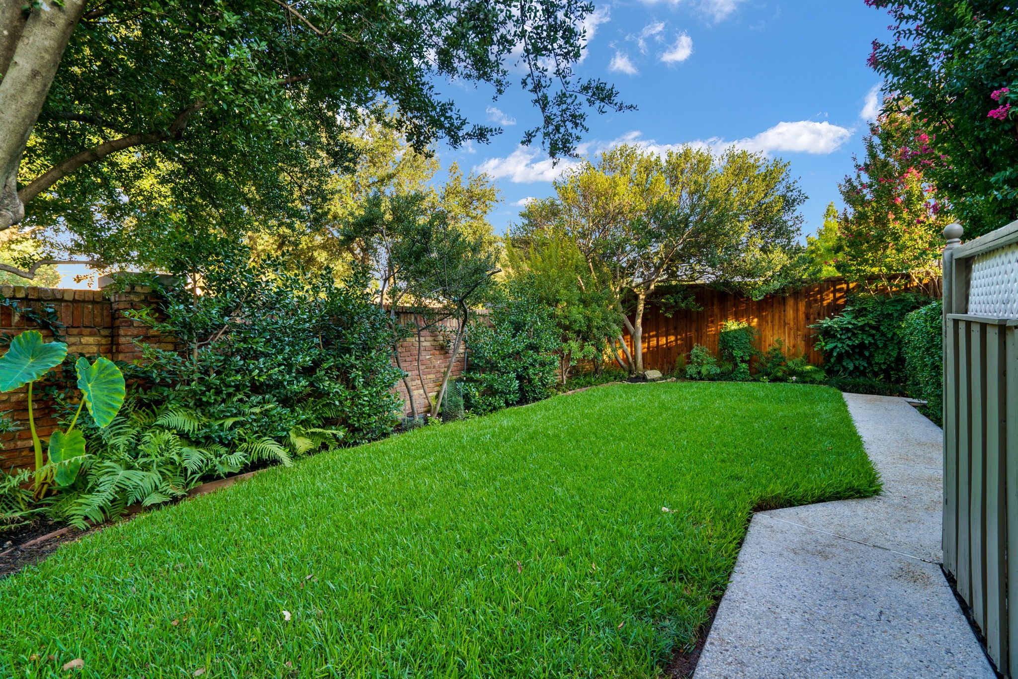 5100 Sunningdale Court