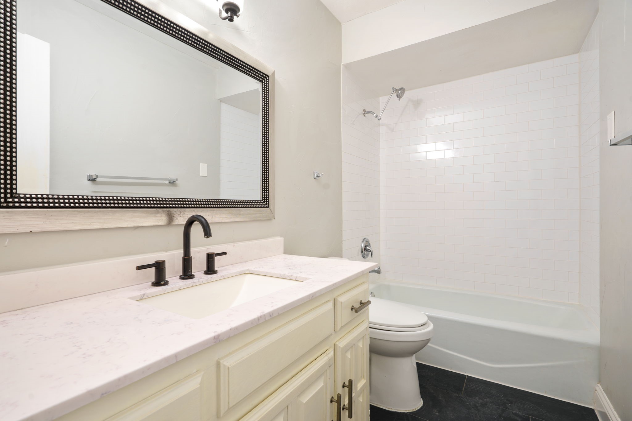 2408 Huntington Drive