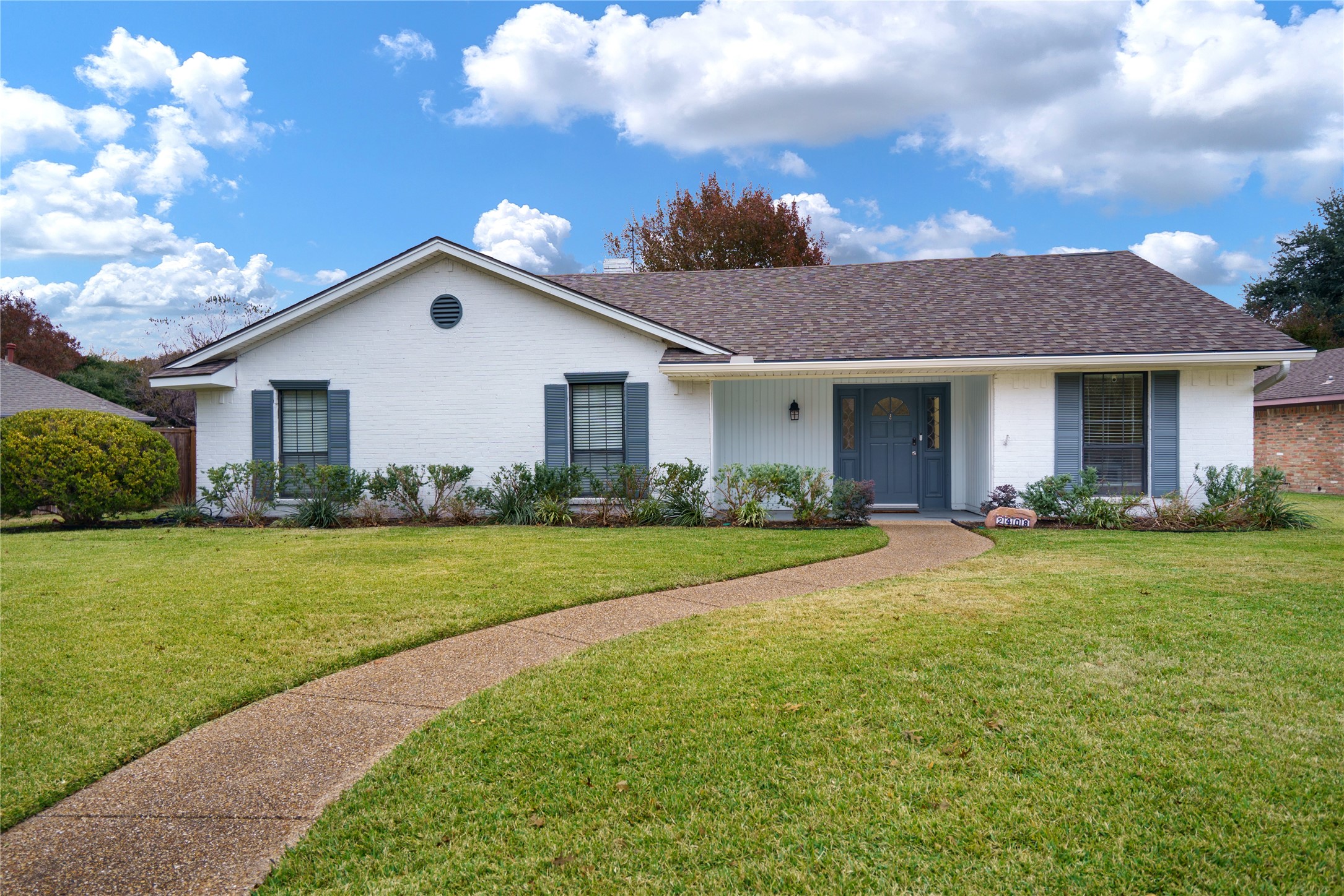 2408 Huntington Drive