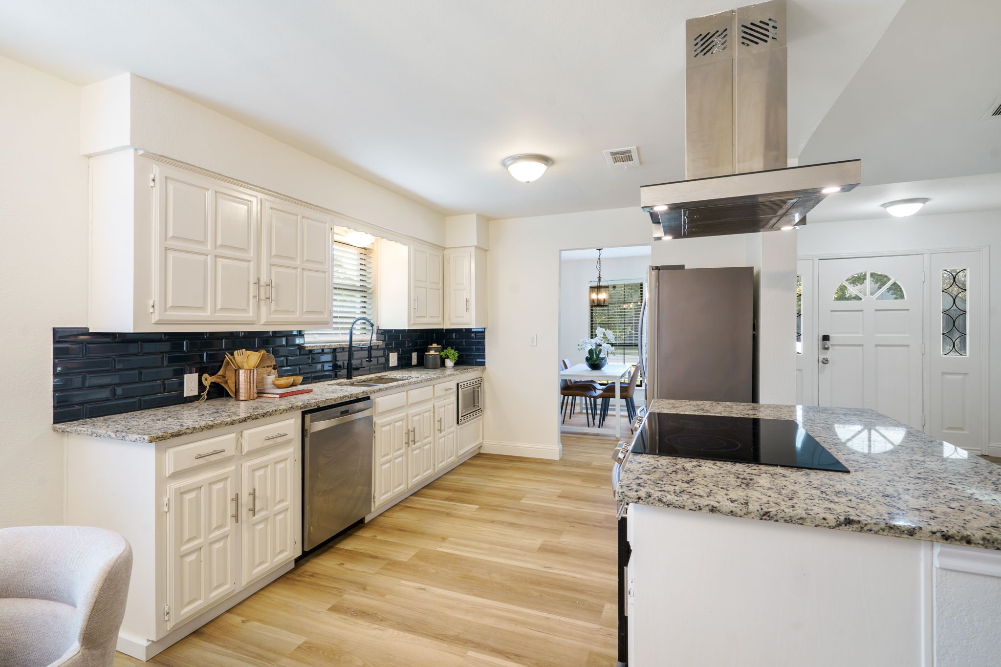 2408 Huntington Drive