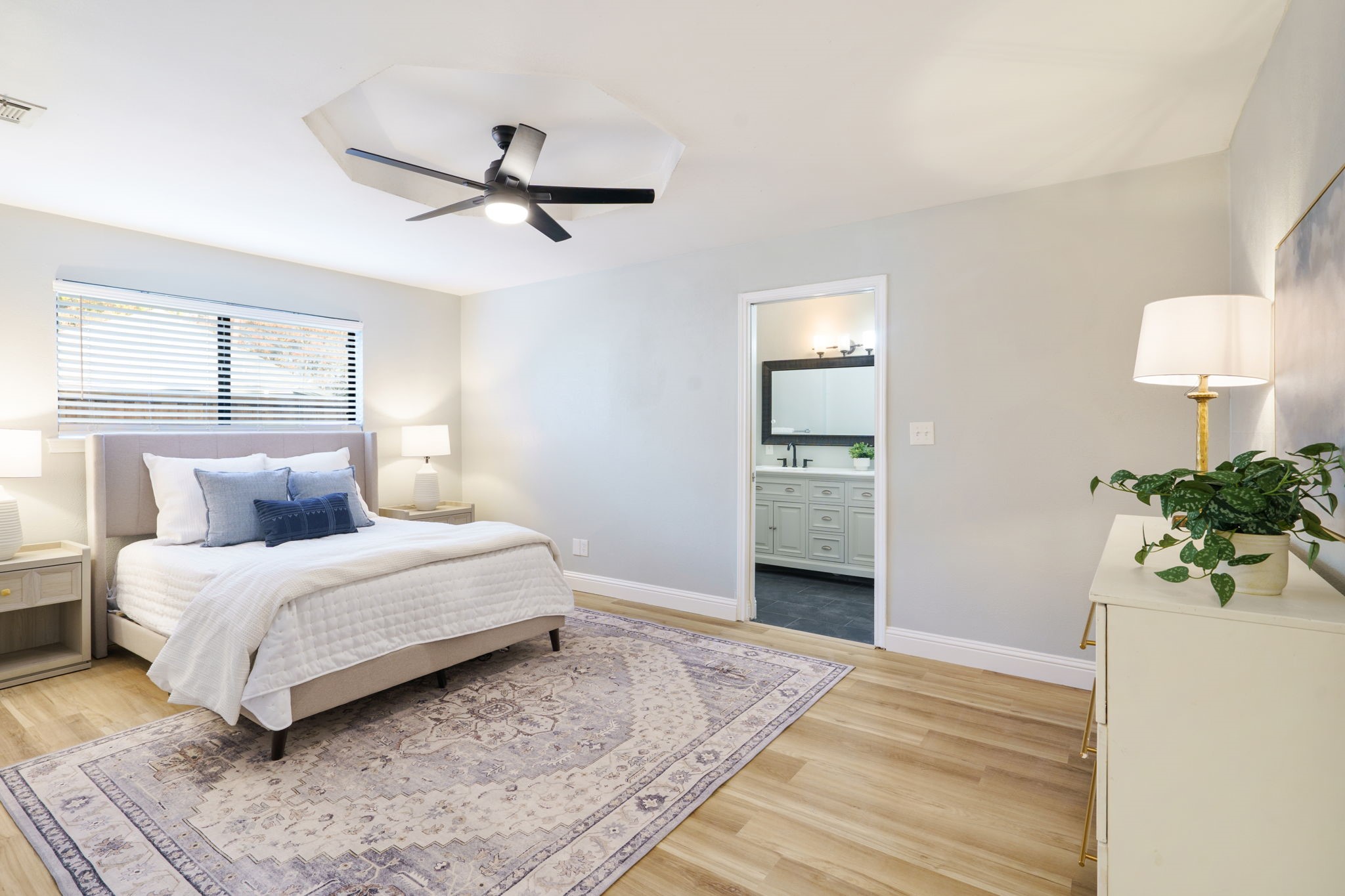 2408 Huntington Drive