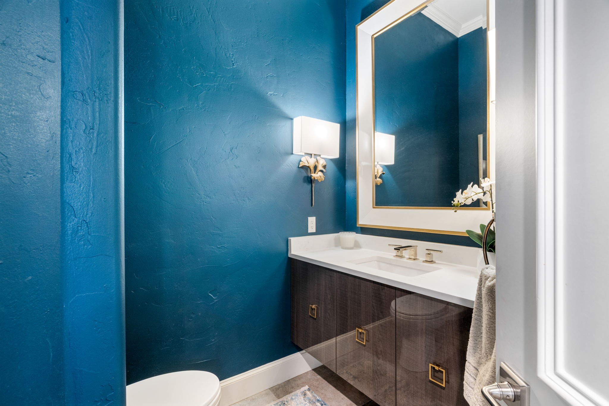 5116 Meadowside Lane