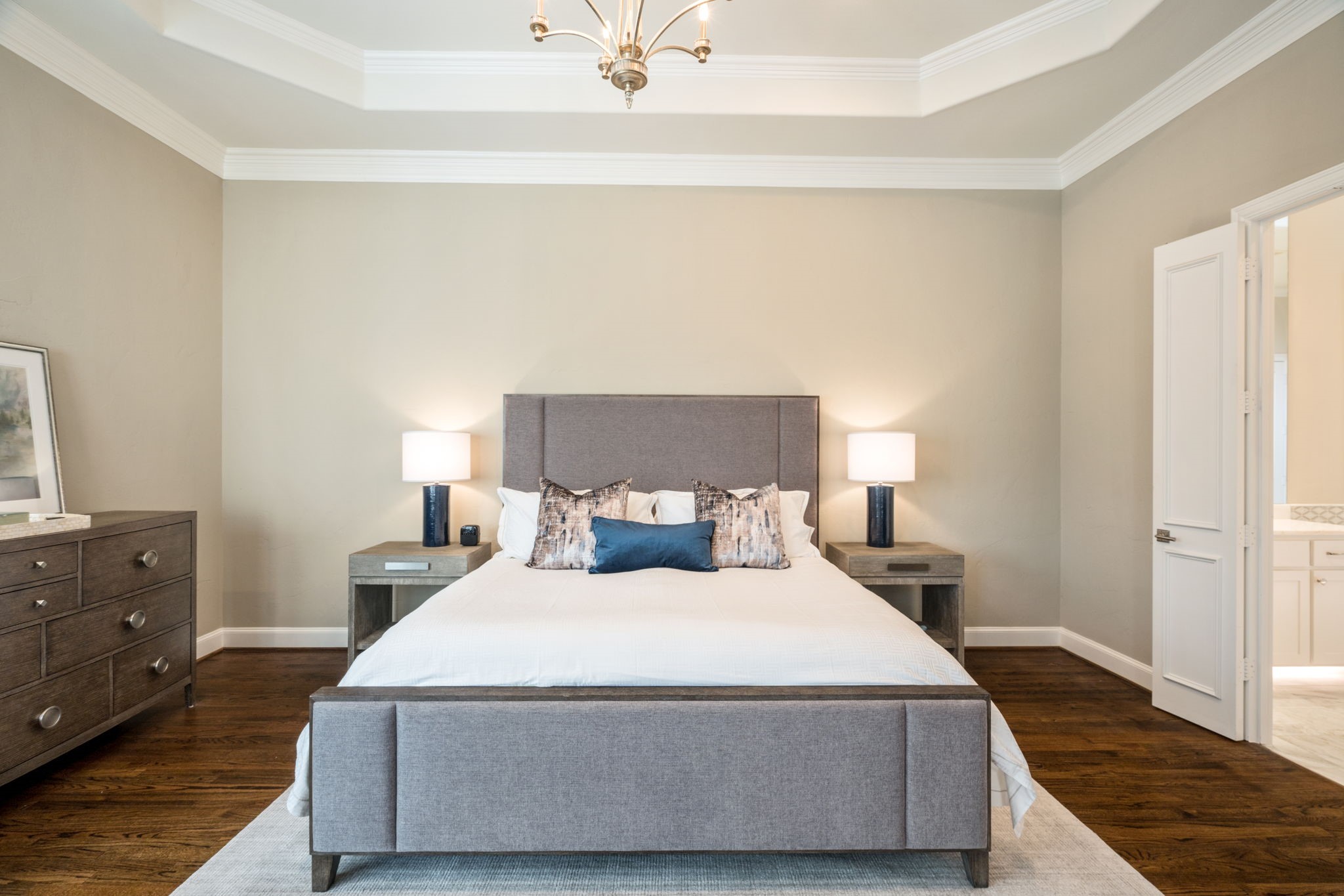 5116 Meadowside Lane