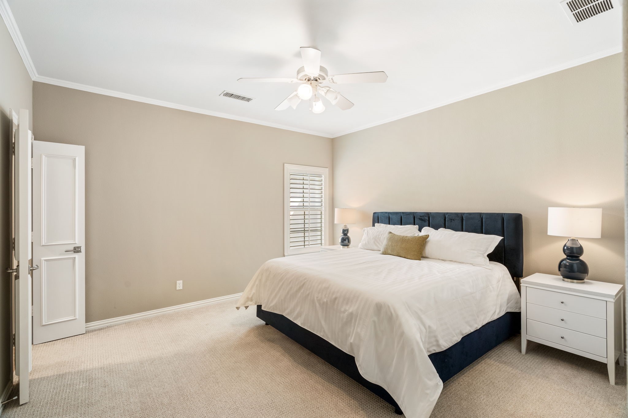 5116 Meadowside Lane