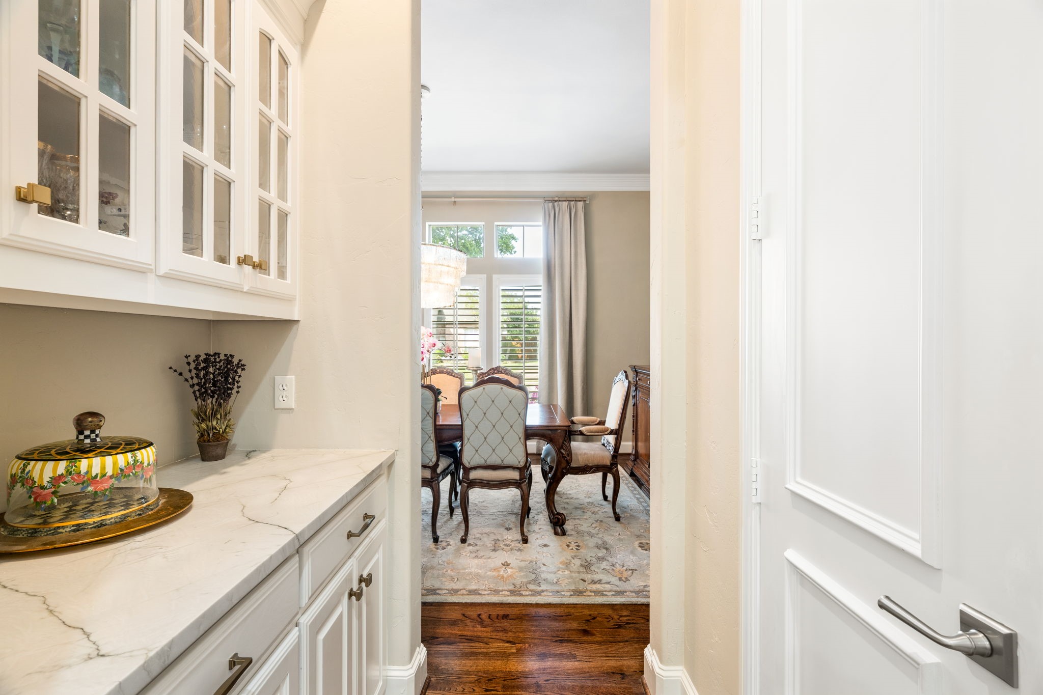 5116 Meadowside Lane