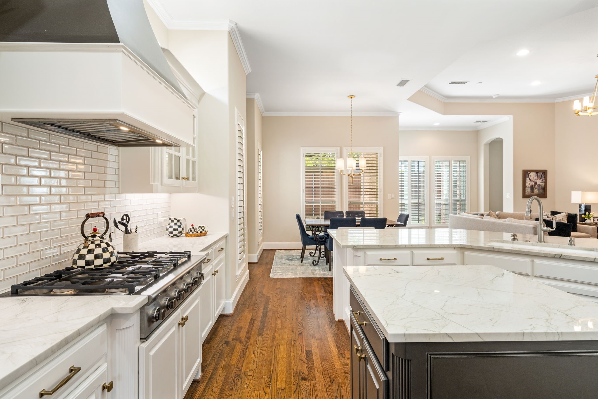 5116 Meadowside Lane