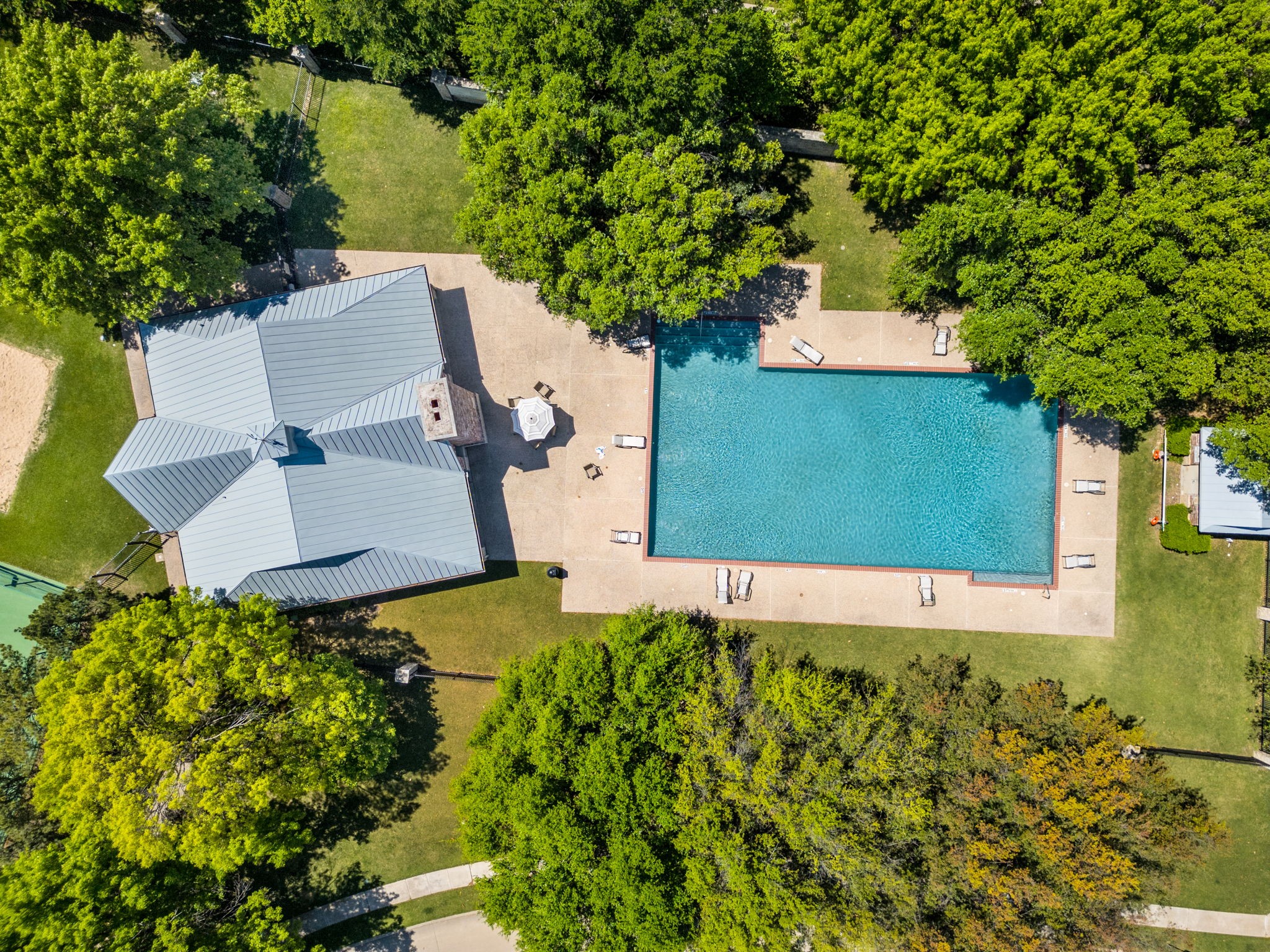 5116 Meadowside Lane