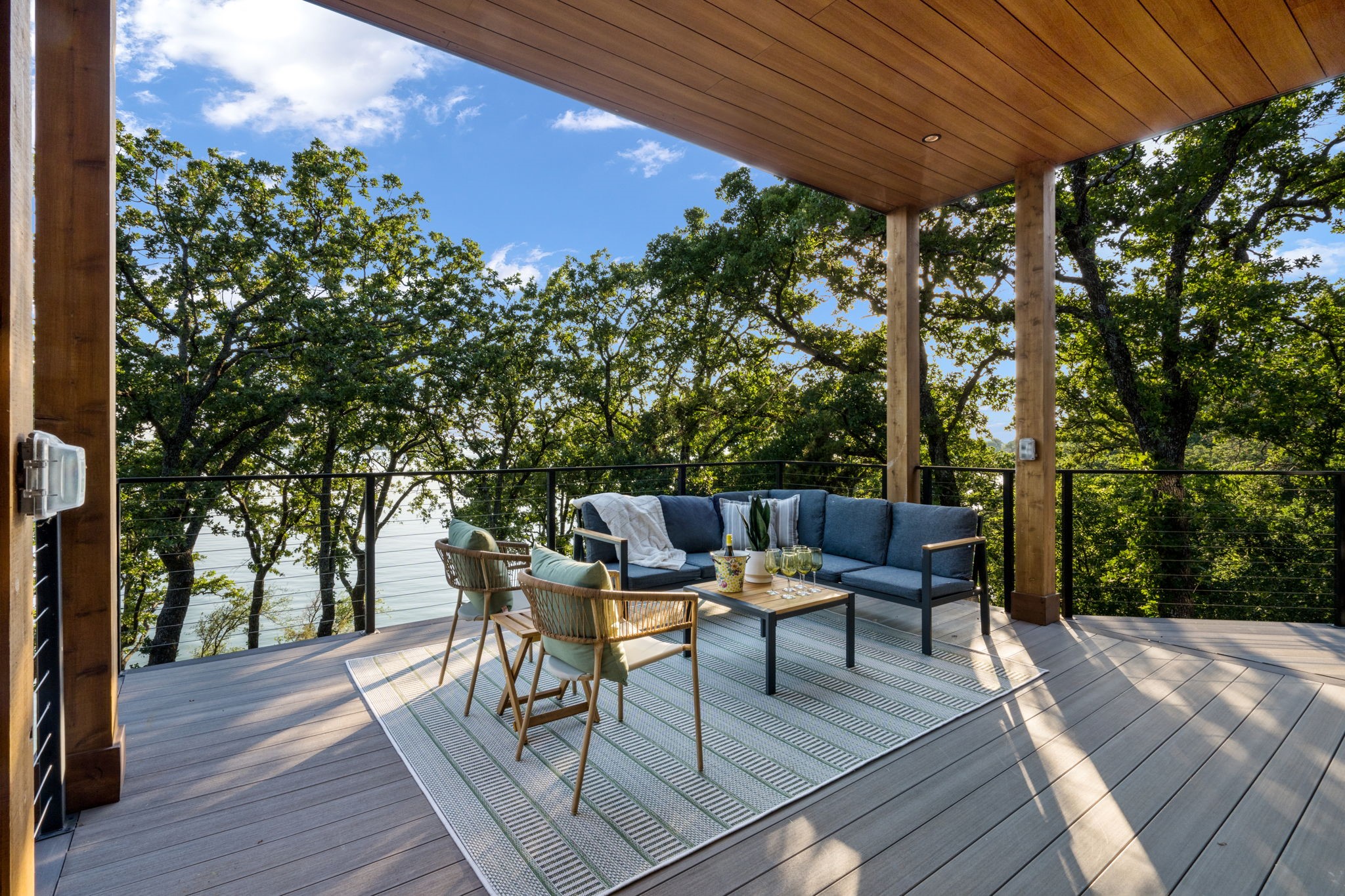1009 Fox Hollow Lane