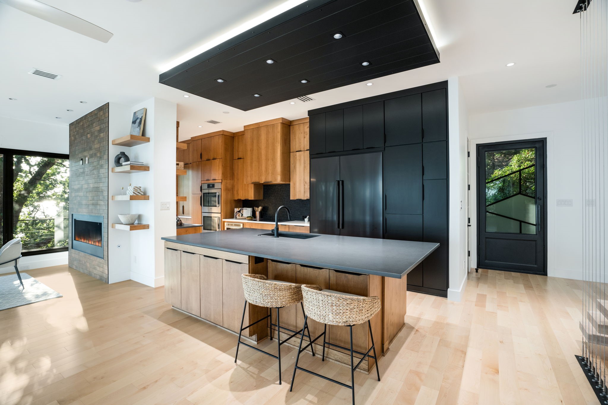 1009 Fox Hollow Lane