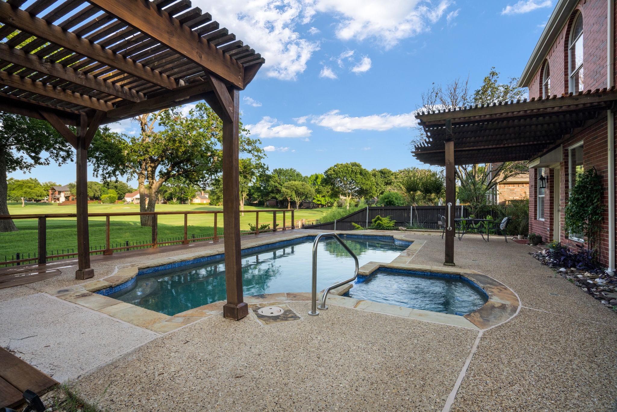 2733 Woodson Drive
