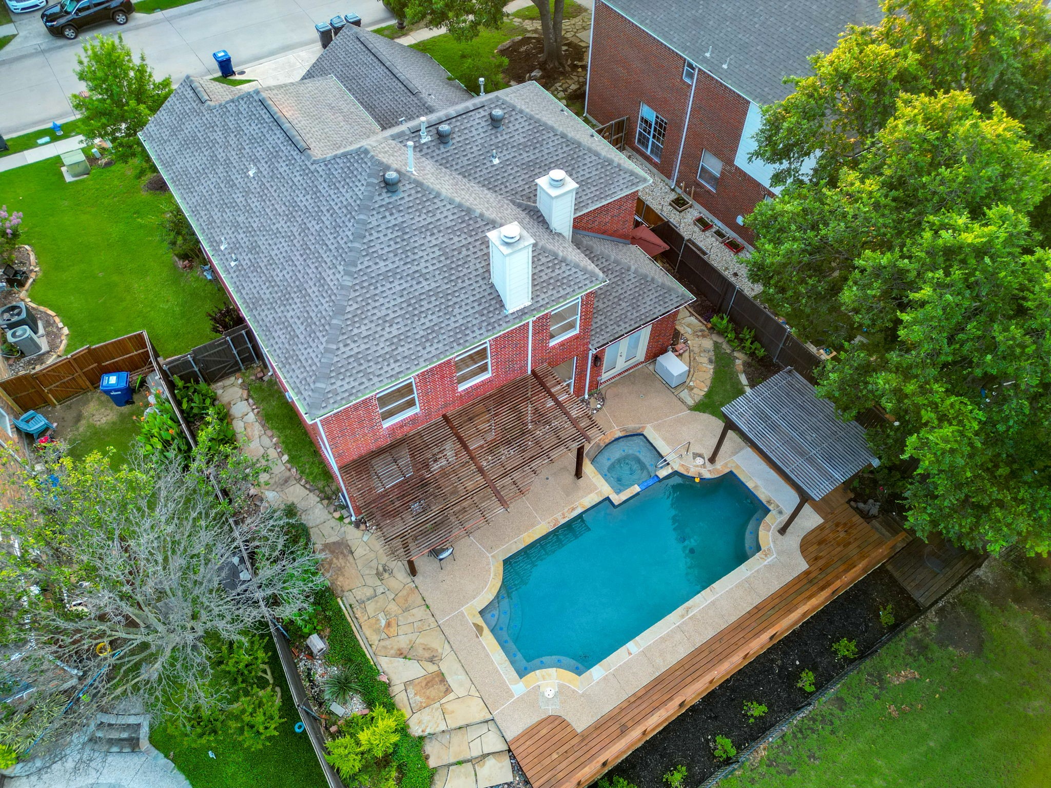 2733 Woodson Drive