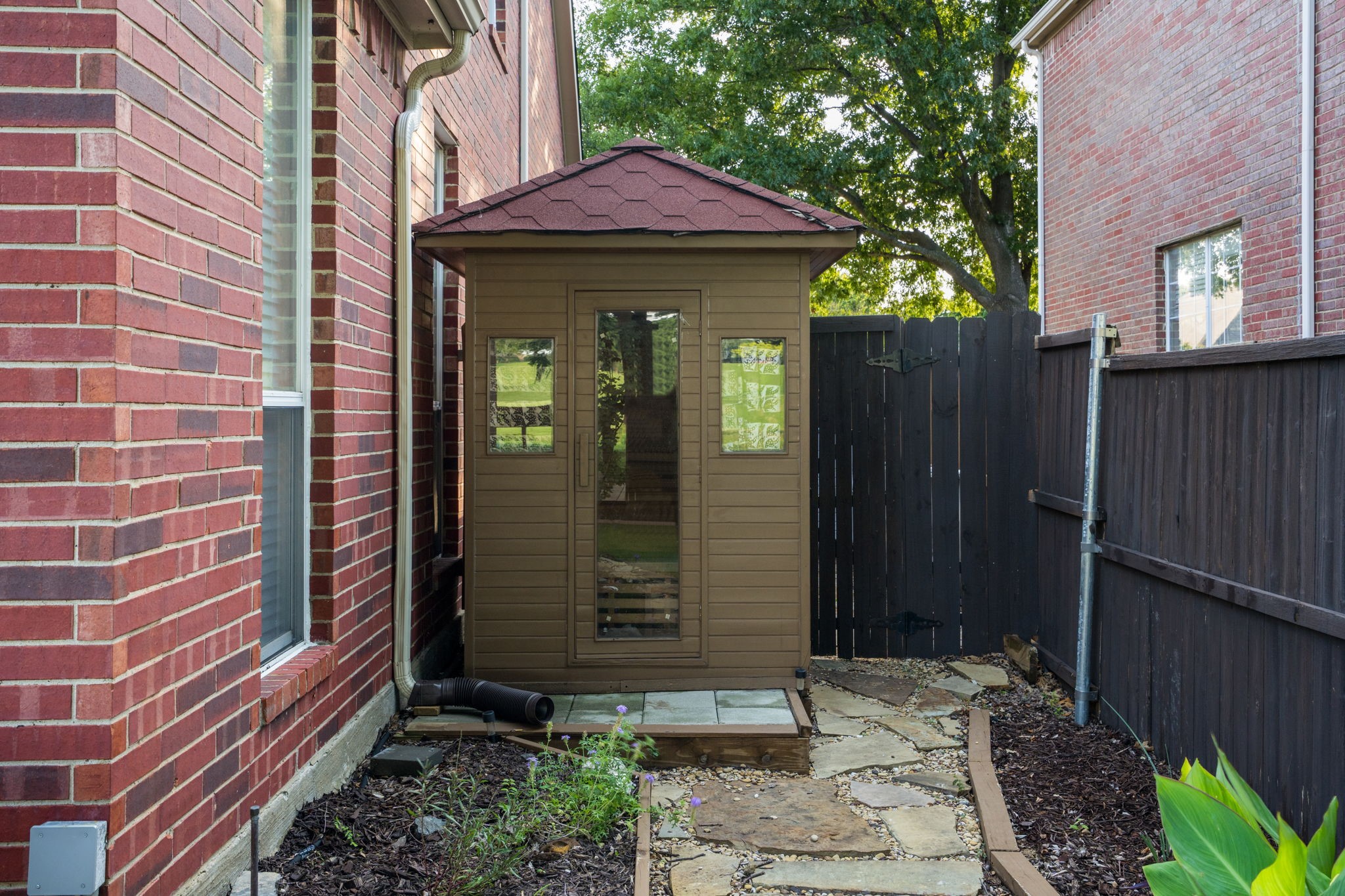 2733 Woodson Drive