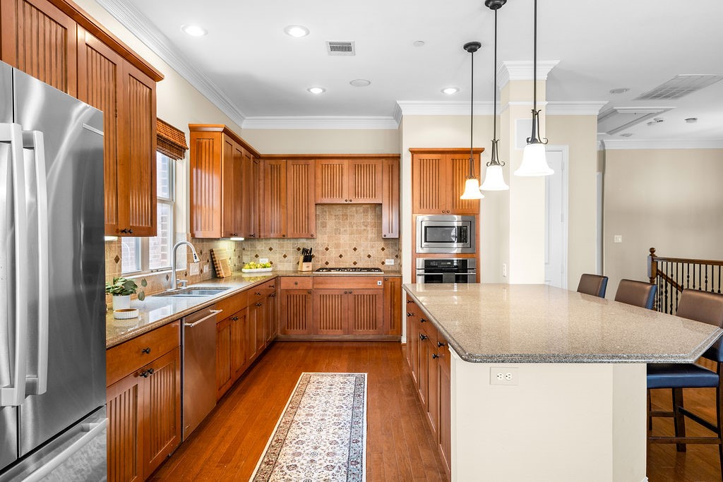 2225 Cameron Crossing