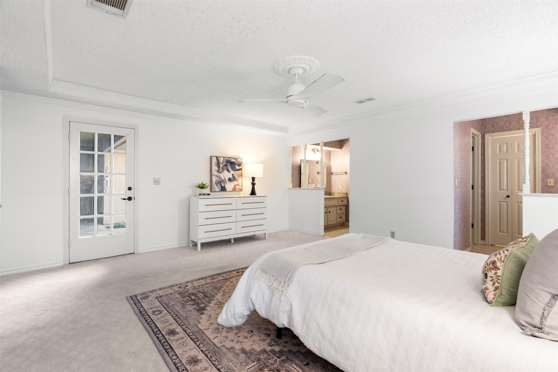 2313 Tamarisk Lane