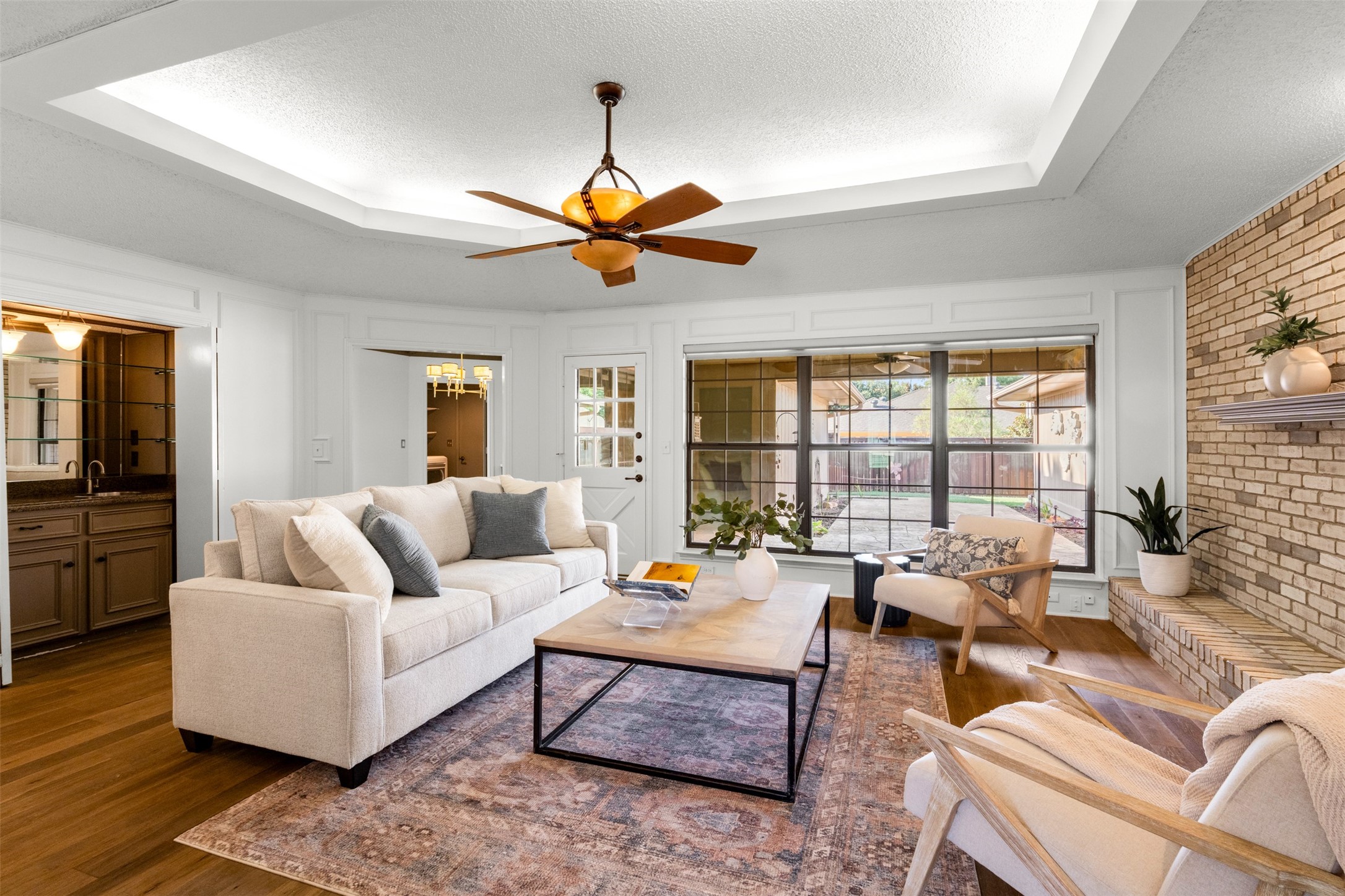 2313 Tamarisk Lane