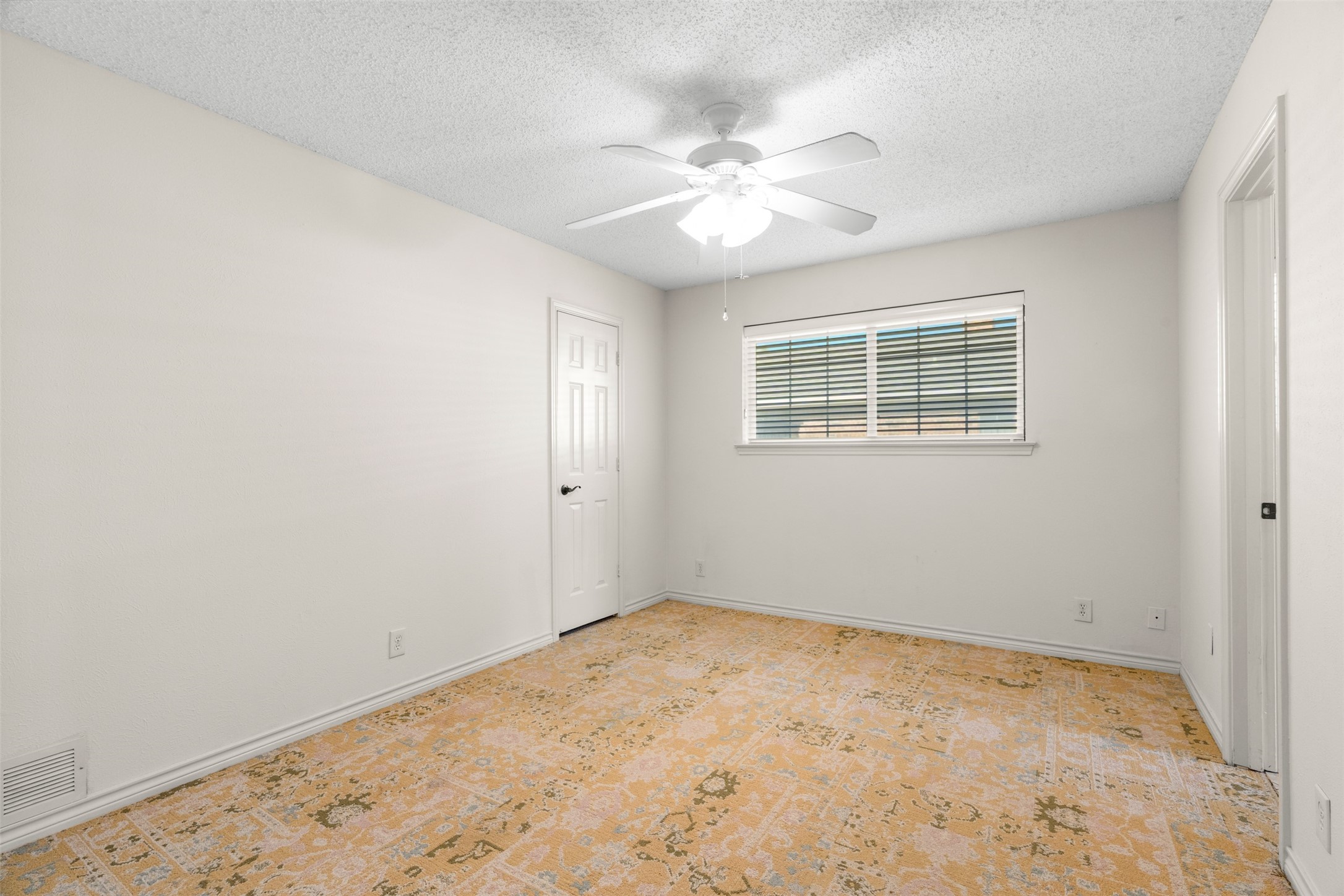 2313 Tamarisk Lane