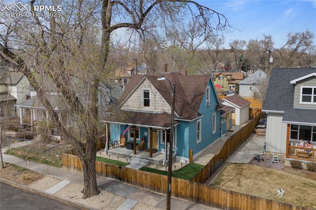 2112 W Pikes Peak Avenue