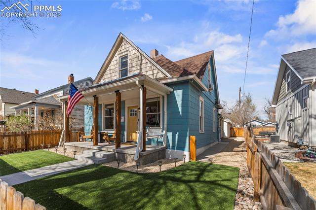 2112 W Pikes Peak Avenue