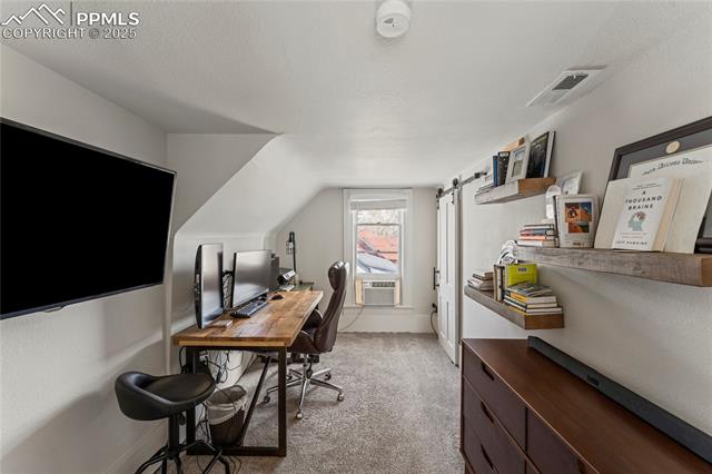 2112 W Pikes Peak Avenue